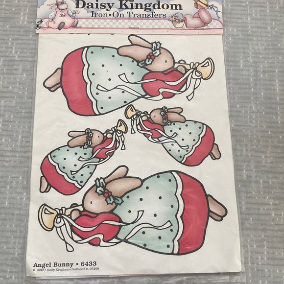 Vintage 1989 Daisy Kingdom Iron on Transfers Angel Bunny - Picture 1 of 6